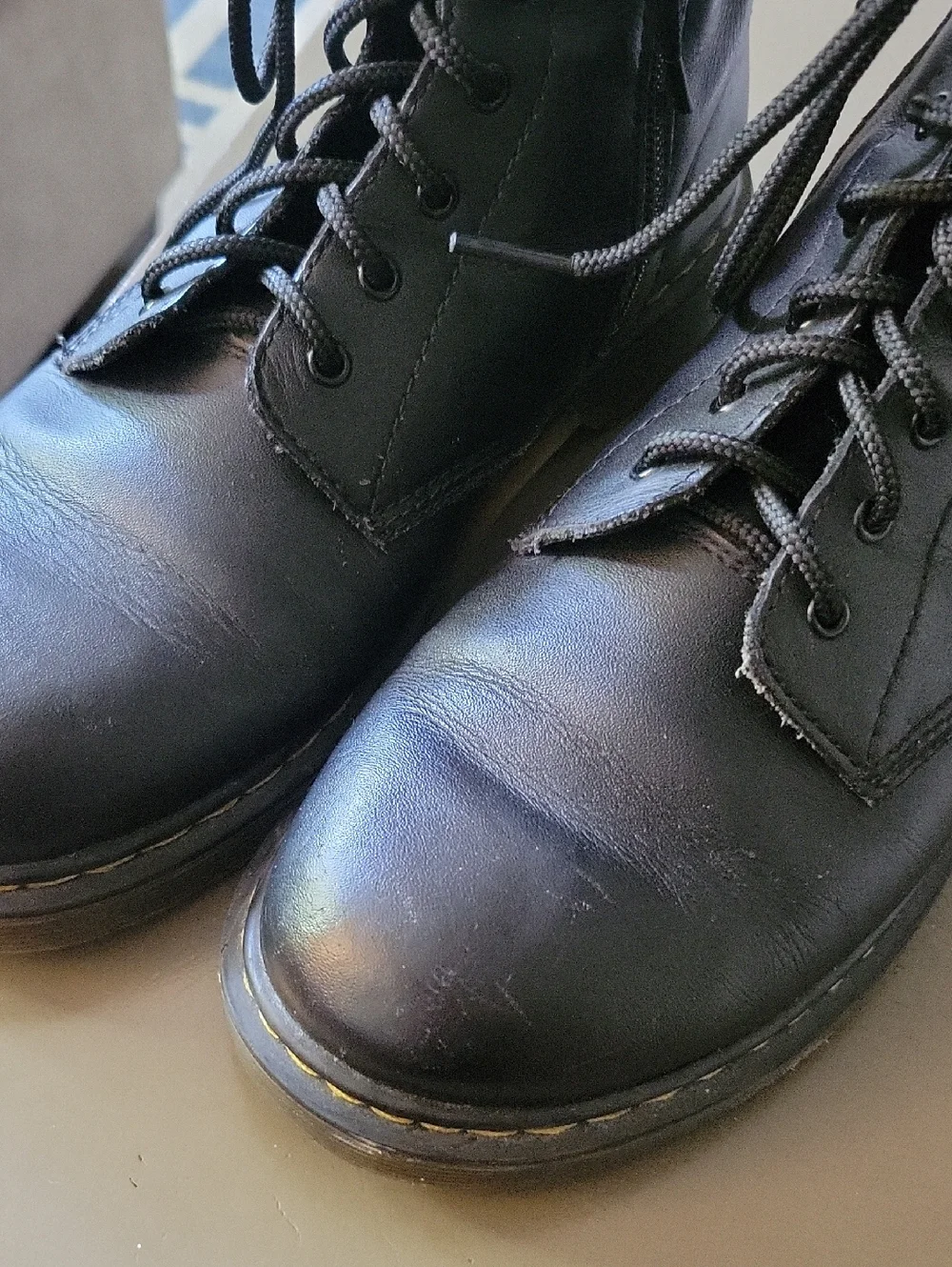 Doc Martens Youth Combat Boots Lace Up Side Zip Juniors Unisex Mens 6 Ladies 7